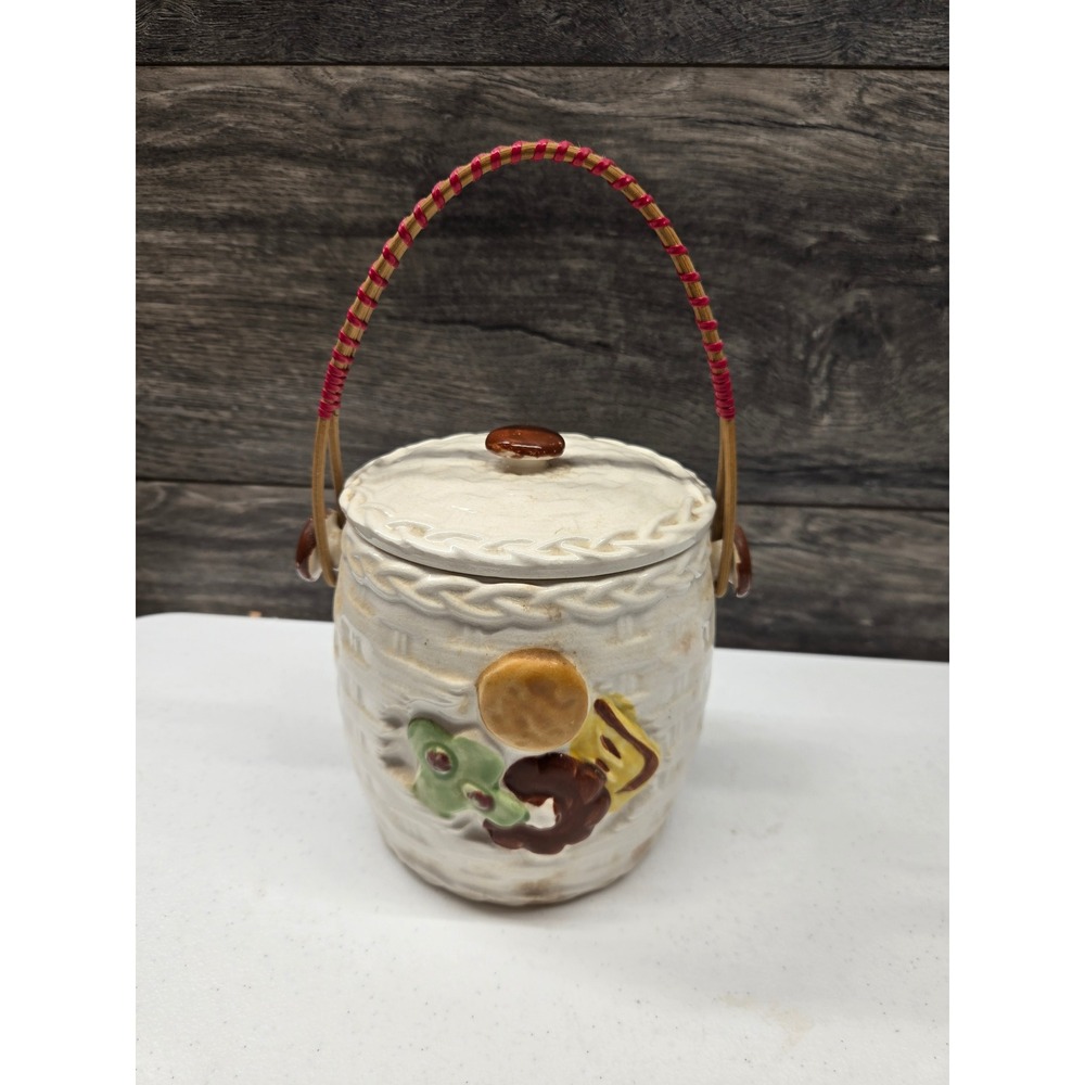 Vintage Japan Ceramic Fruit Basket Weave Cookie‎ Jar Wicker Handle 10054 Cream